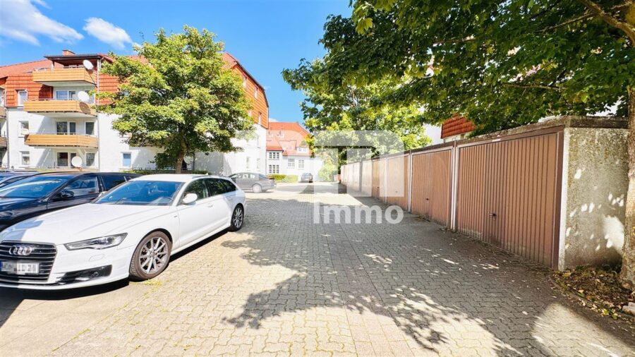 (R)eserviert!WE3 - Moderne Dreizimmerwohnung BJ 1991 mit sonnigem Balkon in zentraler Lage - Mietgaragen